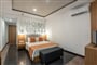 mediterraneo-hotel-executive-suite-bedroom-2