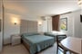 mediterraneo-hotel-private-villa-pool-mainbedroom