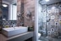 meropi_hotel_family-room-bathroom