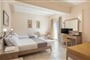family-open-plan-magda-hotel-1