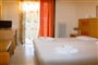Pobytově-poznávací zájezd Lefkada - pokoj v Beach hotelu