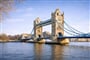 Anglie - zimní Tower bridge