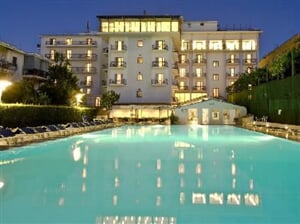 Senior 55+ Itálie - Neapol Senior Voyage 4*