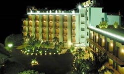 park hotel capomulini