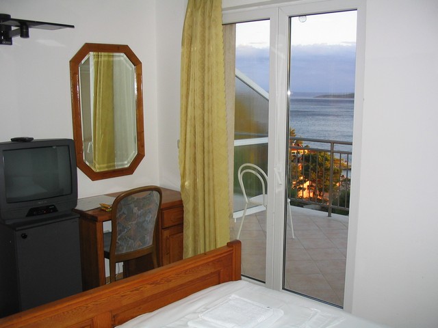 chorvatsko-brela-hotel-luka0010