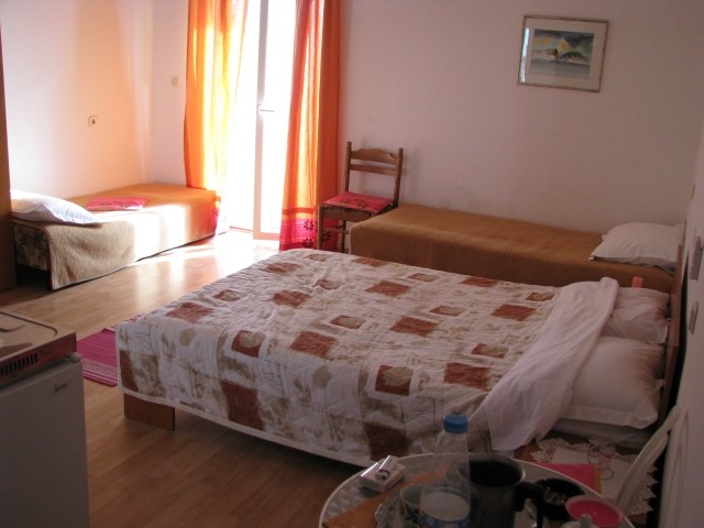 chorvatsko-tučepi-apartmány0011