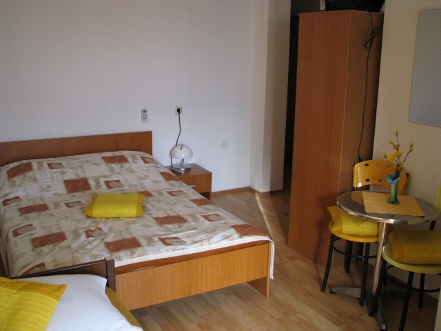 chorvatsko-tučepi-apartmány0013