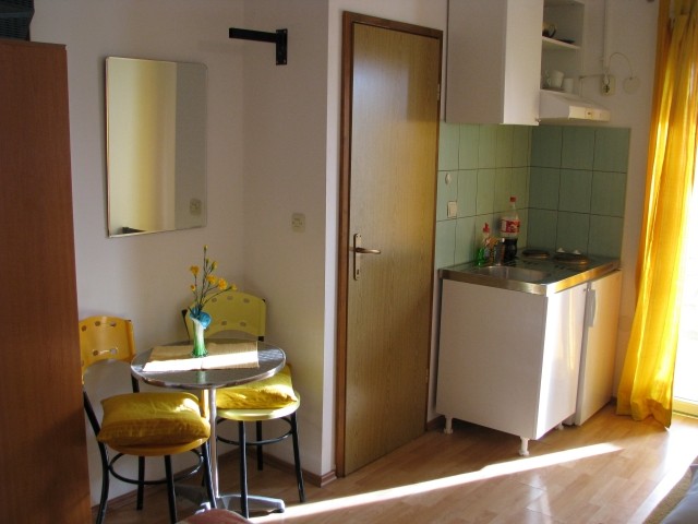 chorvatsko-tučepi-apartmány0014