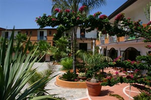 San Nicoló di Ricadi - Hotel Grotticelle