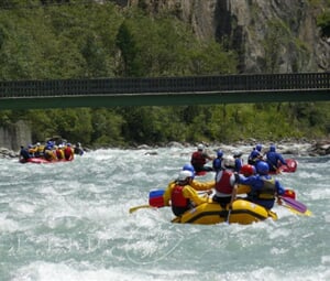 ADRENALIN RAFTING NA ISELU NOVINKA