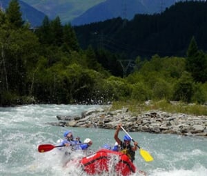 ADRENALIN RAFTING NA ISELU NOVINKA