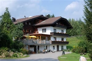 Korutanské Alpy - výhodný Familiengasthof St.Wolfgang - skipas v ceně / č.6081