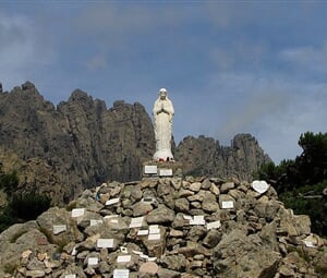 KORSIKA - PERLA STŘEDOMOŘÍ NA KOLE