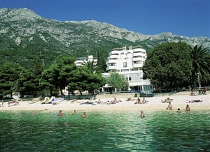 Gradac - Laguna hotel - hlavní budova***