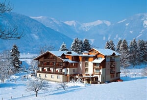 Alpy - Korutany - lyžařský speciál - lux hotel Laurenzhof s bazénem - skipas v ceně / č.6045