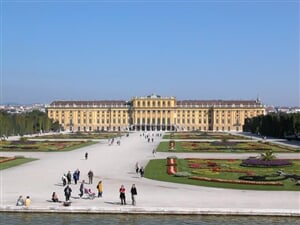 VÍDEŇ – SCHÖNBRUNN (nejstarší ZOO na světě, císařská rezidence) (CKM)