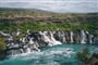 Vodop�dov� �ada proud�c� p��mo z l�vy- Hraunfossar