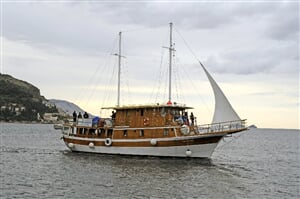 Plavby po Jadranu, trasa III A - bus