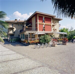 Garda - Angelini ***