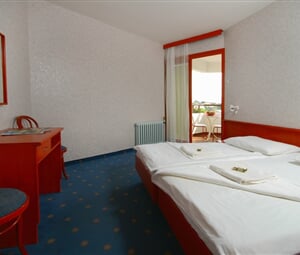 gradac-2010-laguna_htl-13