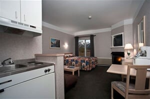 Alberta - Canmore - Canmore Mountain Lodge