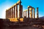 Řecko - jeden z několika zachovaných antických chrámů