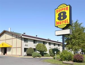 Connecticut - Hartford - Super 8 motel Hartford/Windsor