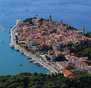 Rab - International hotel ***