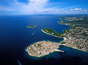 Primošten - Pokoje v soukromí s polopenzí ** - no-name