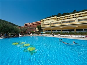 Rabac - Mimosa/Hedera (květinový komplex) hotel s polopenzí ***