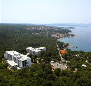 Njivice - Beli Kamik hotel II. ***