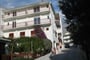 baska_voda-belmondo-01