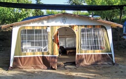 Camping TUCAN - karavany, autobusem
