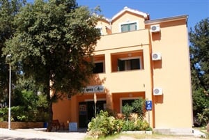 Artatore (ost. Lošinj) - Ana 2 penzion se snídaní ***