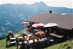 Zasloužené vdolečky a šnaps ve výšce výšce 1700 m