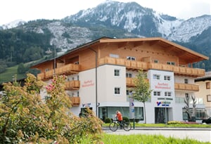 Kaprun - nedaleko ledovce Kitzsteinhorn - aparthotel**** WAIDMANNSHEIL