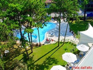 Lignano Pineta - hotel Mediterraneo*** - 150 m od pláže