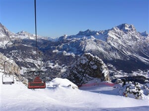 Cortina lyžování v Itálii - hotel **DOLOMITI - autobusem