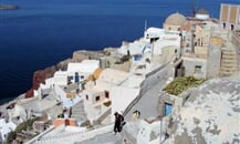 Mt.Profitis Ilias, the Villa of Oia, Perissa Beach and Fira
