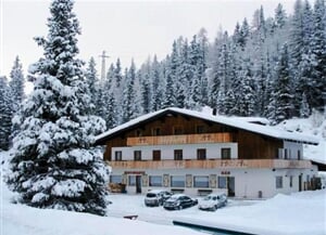 Dolomiti Superski - Cortina d´Ampezzo lyžování v Itálii - hotel **DOLOMITI - SLEVA na týdenní pobyty