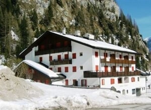 Malga Ciapella - apartmány PRINCIPE MARMOLADA / EDELWEISS - lanovka na ledovec Marmolada cca 150 m