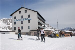 Tauplitzalm lyžování - hotel ***BERGHOF - přímo u sjezdovky, SLEVA na týdenní pobyty