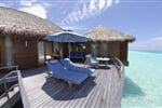 Deluxe Over - Water Suite sundeck
