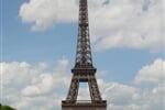 Pariz_metropole_nad_Seinou_02