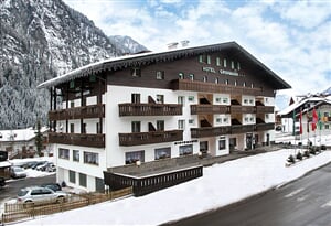 Dolomity Super Ski - Val di Fassa - Hotel GROHMANN *** - Campitello