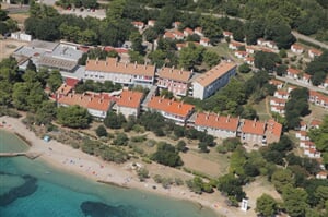 Kučište/Perna (Pelješac) - Komodor hotel **