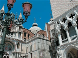 Italie_Benatky_detail