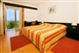 jelsa-hvar_htl-2011-05-pokoje