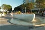 Riccione je protknuto upravenou promenádou