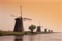 Holandsko - tradiční větrné mlýny